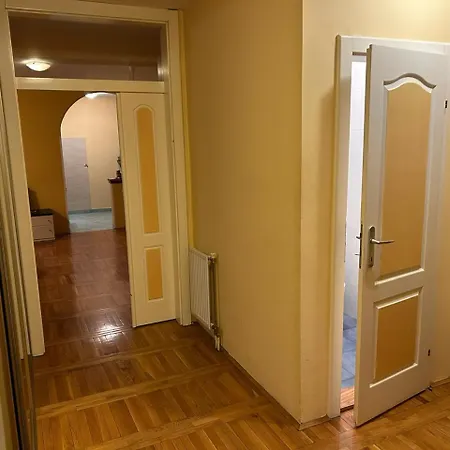 Big With Wifi, Ac And Smarttv דירה *