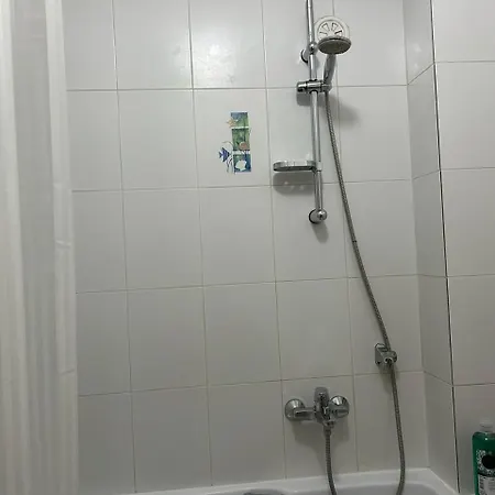 דירה Big With Wifi, Ac And Smarttv נובי סאד