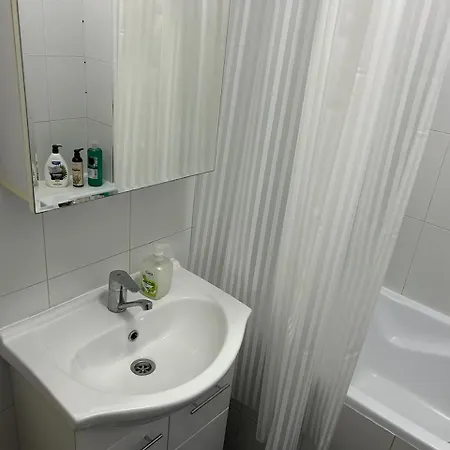 Big With Wifi, Ac And Smarttv *