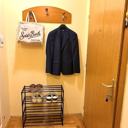 Big With Wifi, Ac And Smarttv