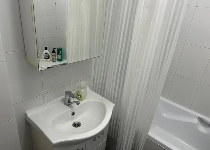 Big With Wifi, Ac And Smarttv *