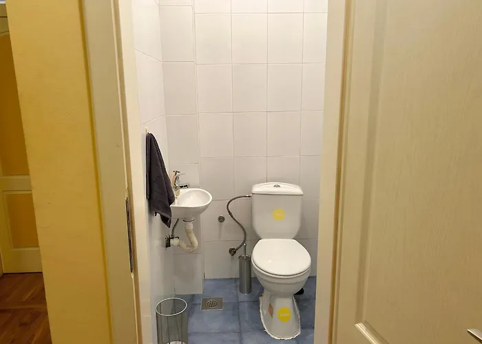 Big With Wifi, Ac And Smarttv