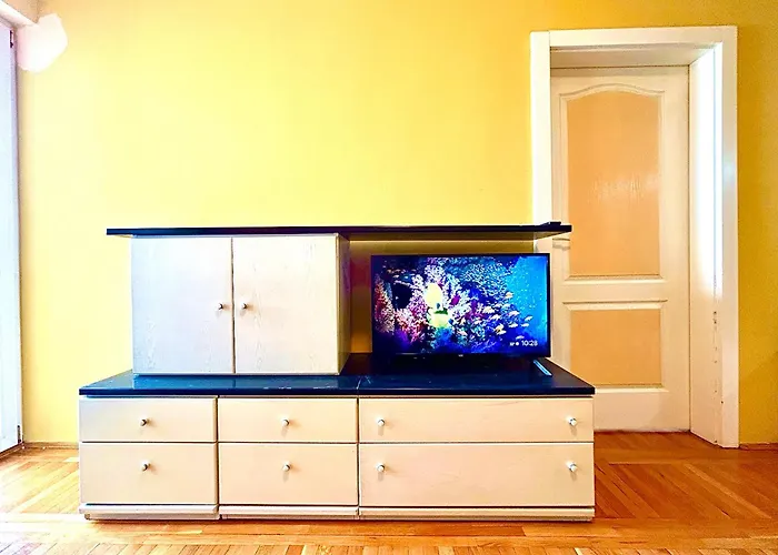 Big With Wifi, Ac And Smarttv 아파트